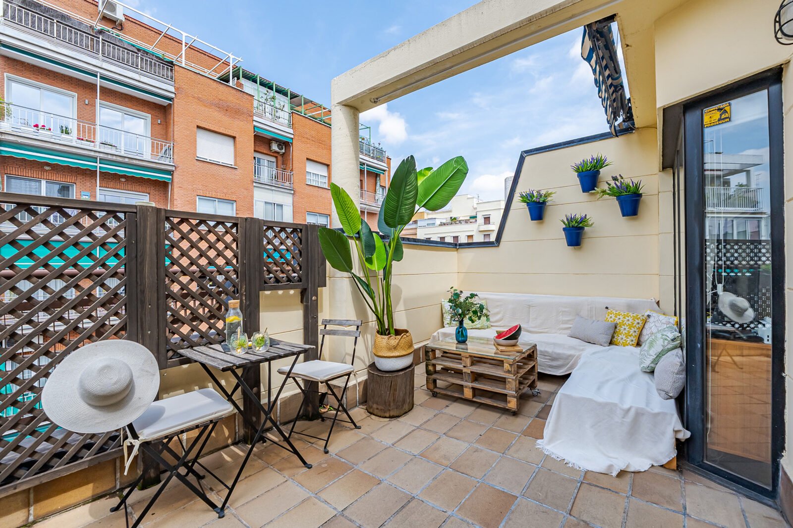 Terraza con zona de relax
